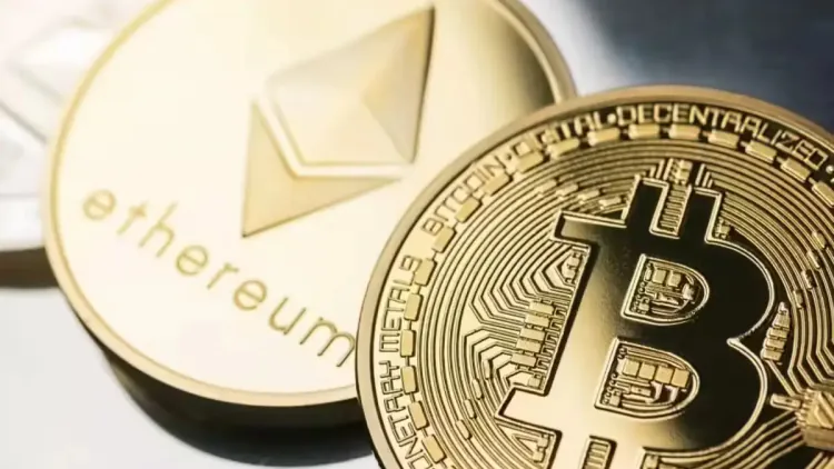 Bitcoin and Ethereum Hold Key Levels as Institutional Caution Grows